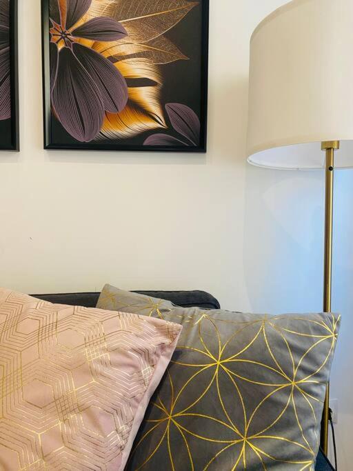 Style & Design Flat In The Center Of Madrid Apartment Exterior foto