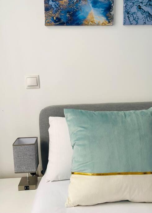 Style & Design Flat In The Center Of Madrid Apartment Exterior foto